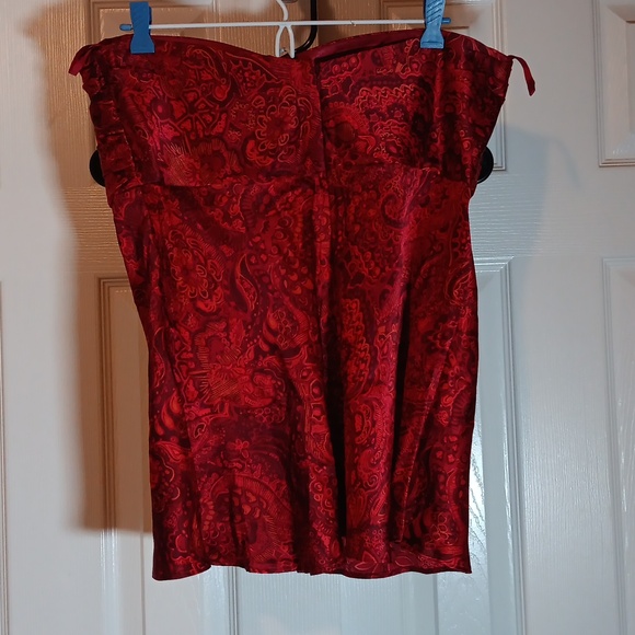 Banana Republic Red Silk Sleeveless Blouse - 12 - Picture 2 of 4